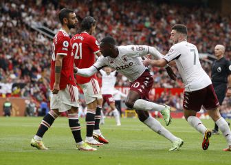 United caught cold as Hause strikes for rare Old Trafford win