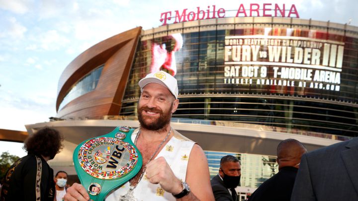 Tyson Fury vs Deontay Wilder fighting purse: how much money are they making?