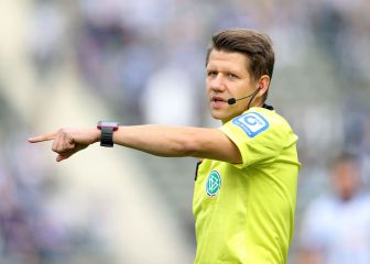 Brazilian player charged with attempted murder after kicking referee