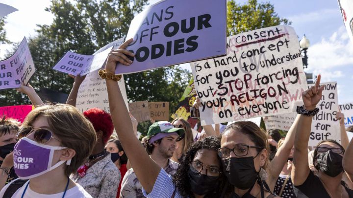 Texas abortion law suspended after federal judge blocks enforcement