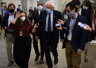 Who voted for and against the debt ceiling extension?