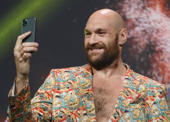 What is Tyson Fury's boxing record?