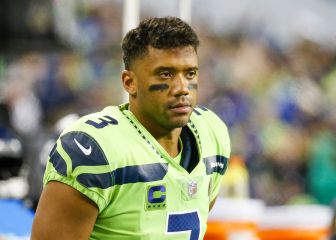 Seahawks QB Wilson out 4-8 weeks due to finger injury