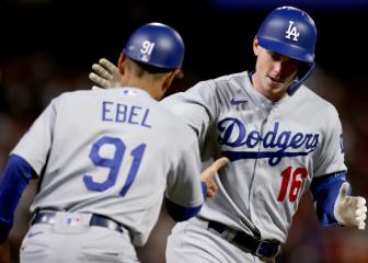 Dodgers, Braves win on road to even series