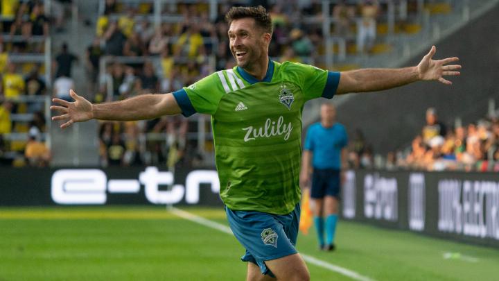 MLS: Seattle seal play-off place, Red Bulls keep hopes alive