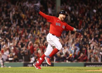 Red Sox edge Rays in wild 13th inning, White Sox stay alive