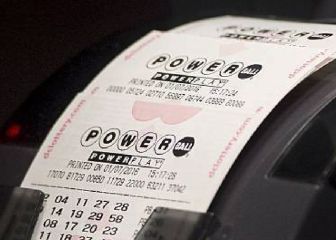 How is Powerball paid out?