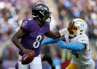 Ravens' Lamar Jackson sets new NFL record