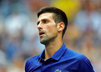 Djokovic must be vaccinated to defend Australian Open title