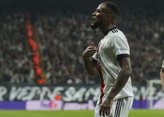 Cyle Larin is the third Canadian to score in Champions League