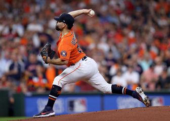 Astros bats come alive and Urquidy is electric