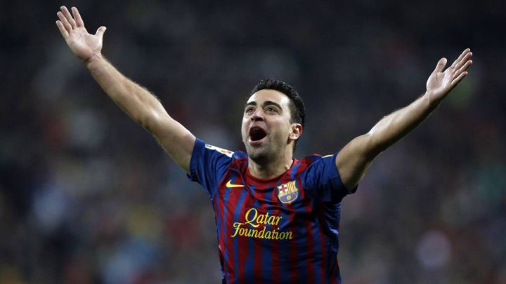 Why did Xavi Hernández leave Barcelona in 2015 and move to Qatar?