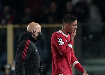Man United defender Raphaël Varane out for a month