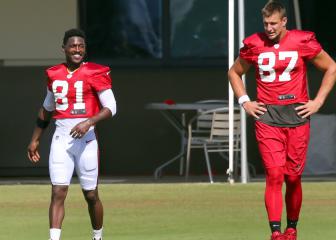 Bucs coach Arians casts doubt on Brown and Gronkowski returning