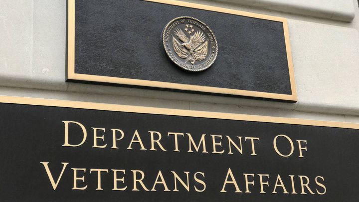 What is the COLA 2022 increase for veterans?