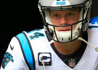 Panthers QB Darnold will be out for several weeks with fractured scapula