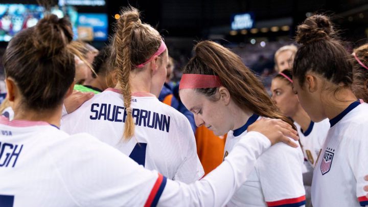 USWNT announce 22-player roster for final friendly of 2021