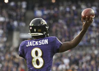 Who plays Thursday Night Football tonight week 10?