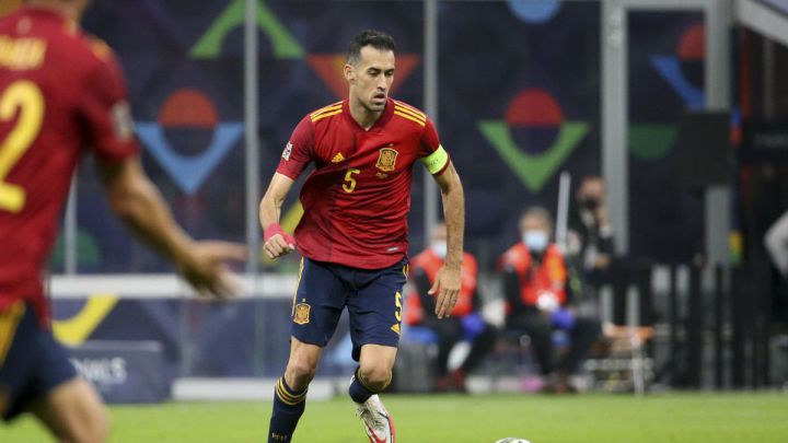 Busquets set to move above Iniesta and Xavi for Spain