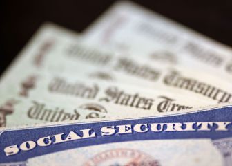 At what age is Social Security no longer taxed in the US?