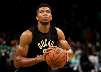 Giannis hints he may leave Bucks for future challenges