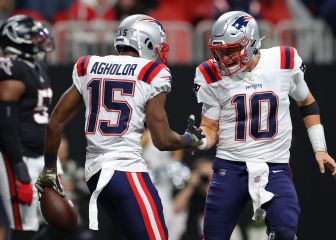 Patriots pound Falcons, playing for keeps in AFC