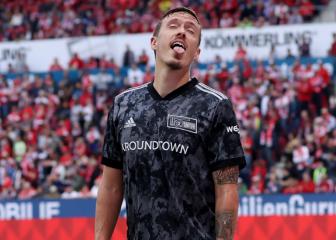 Bundesliga beer bunging and an €8,000 fine