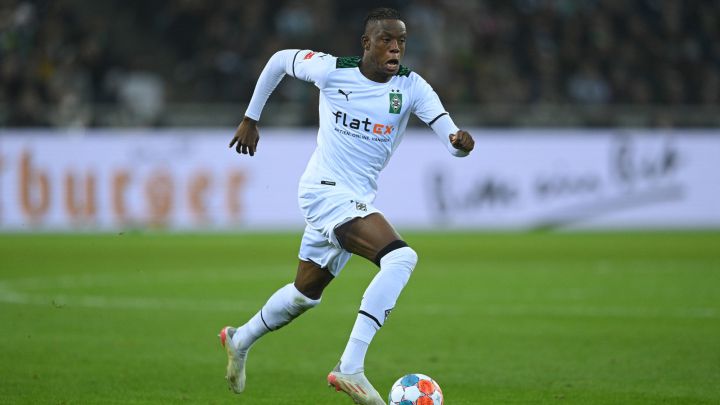Barcelona target Denis Zakaria could be available in January