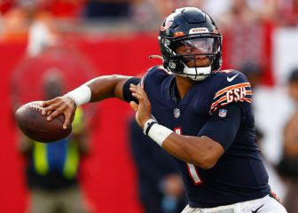 Report: Bears QB Justin Fields cracked his ribs on Sunday