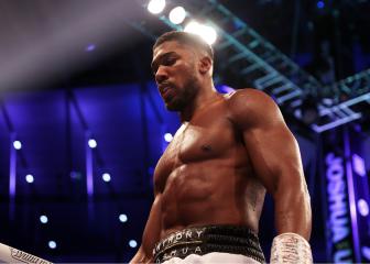Joshua not ruling out stepping aside to allow Fury vs Usyk fight