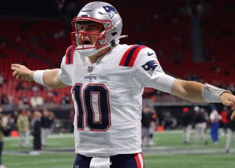 Mac Jones continues his case as best rookie QB of the season