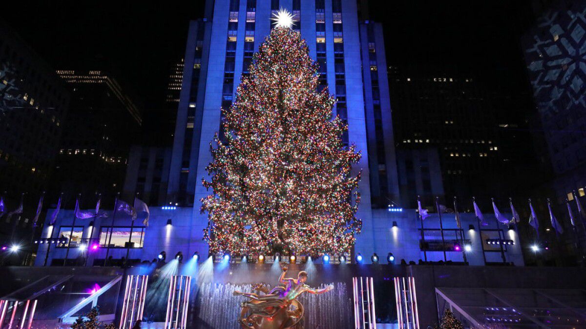 NYC Rockefeller Center Christmas tree lighting times, price tickets