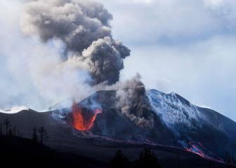 La Palma volcano: live updates