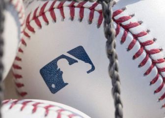 What happens to MLB players during a lockout?