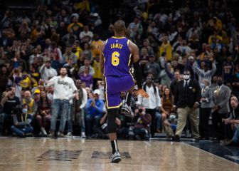 King James returns to the Lakers