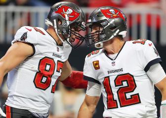 Brady and Gronkowski looking to break NFL record