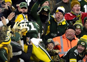 How and why are the Packers in Green Bay?