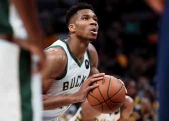 Giannis posts 41-point double-double as Bucks down Rockets