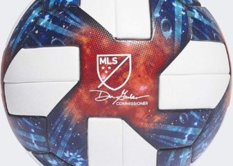 When does the 2022 MLS season start?