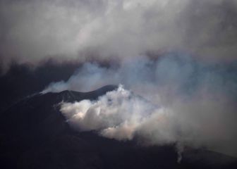 La Palma volcano: live updates from the Canary Islands