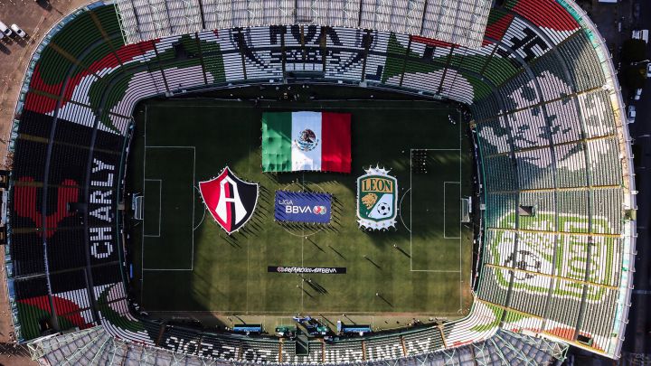 What happens in the case of a tie in the Liga MX Final?
