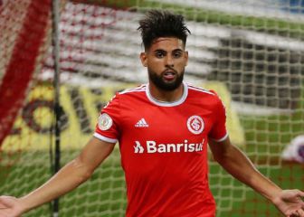 Xavi gives thumbs up for Yuri Alberto