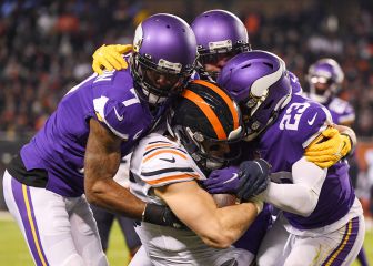 Vikings staying alive in Wild Card hunt by beating Bears