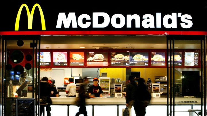 What Fast Food Restaurants Are Open On Christmas Eve And Day? Starbucks, Mcdonald's, Dunkin' Donuts - As.com