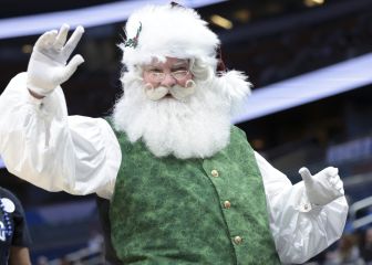 What are the names of Santa's reindeer?