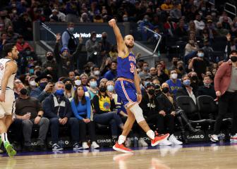Why Steph Curry is on a rolling three-point record