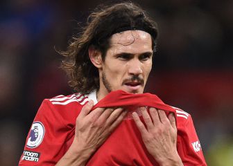 Rangnick pleads with Cavani to stay at Manchester United
