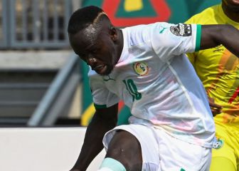 Mané spares Senegal's blushes with injury time penalty