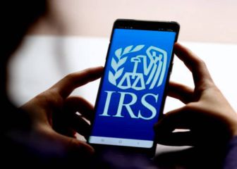 Who receives the largest tax refund payments?
