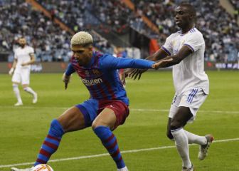 Real Madrid planning free agent raid for Barça's Araújo